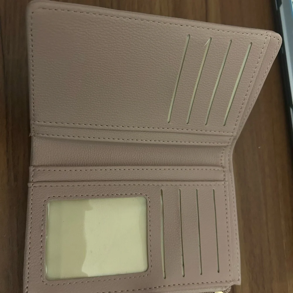 Elegant Light Pink Women's Wallet - Picture 3 of 3